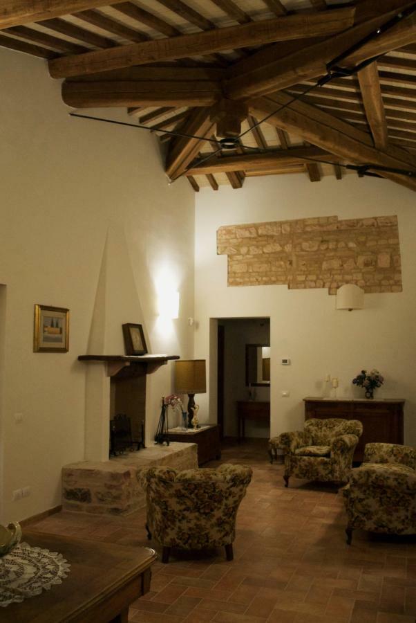 Villa Licinia Foligno Buitenkant foto