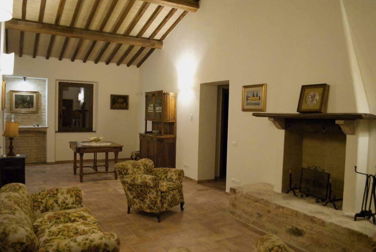 Villa Licinia Foligno Buitenkant foto