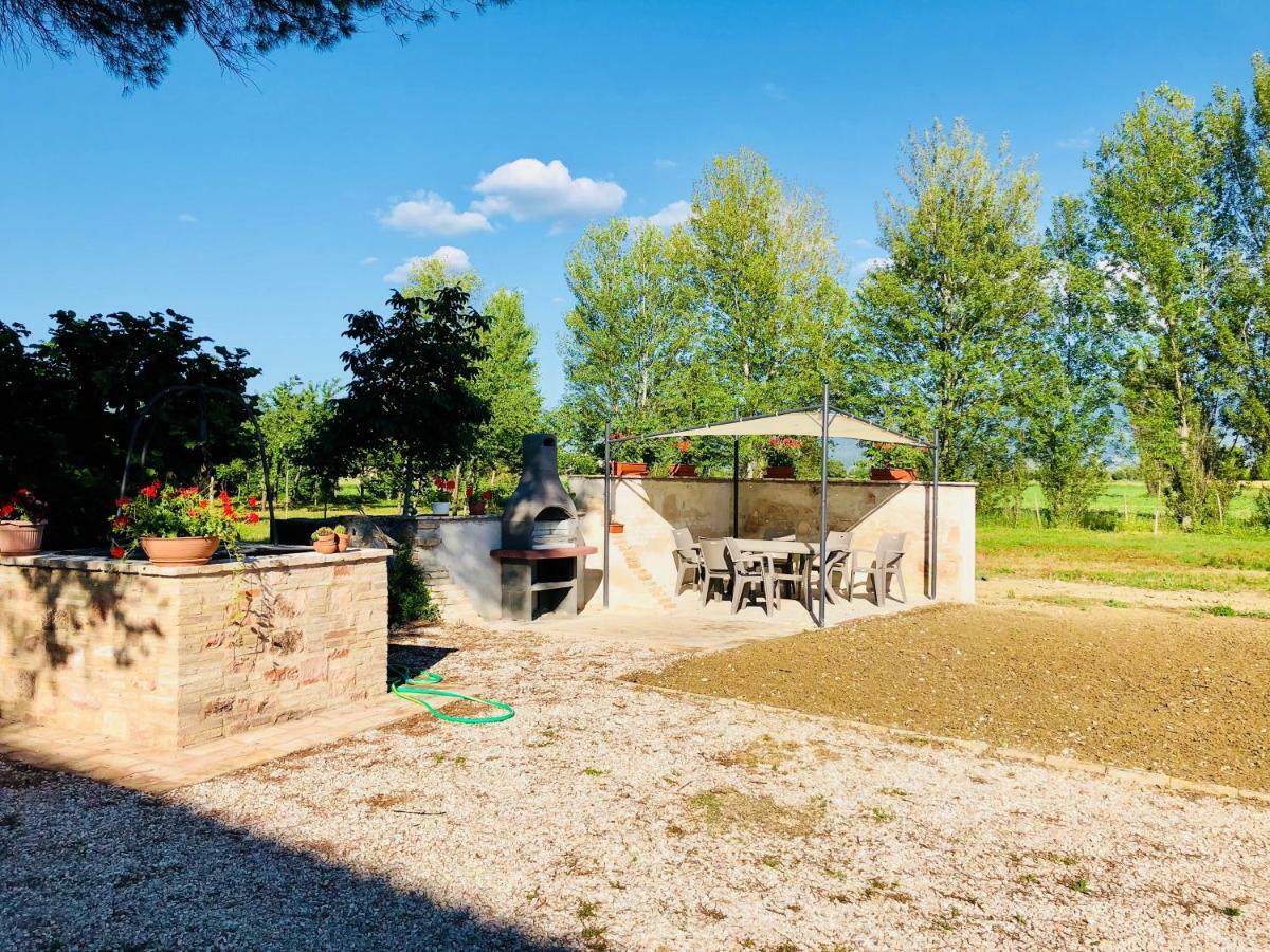 Villa Licinia Foligno Buitenkant foto