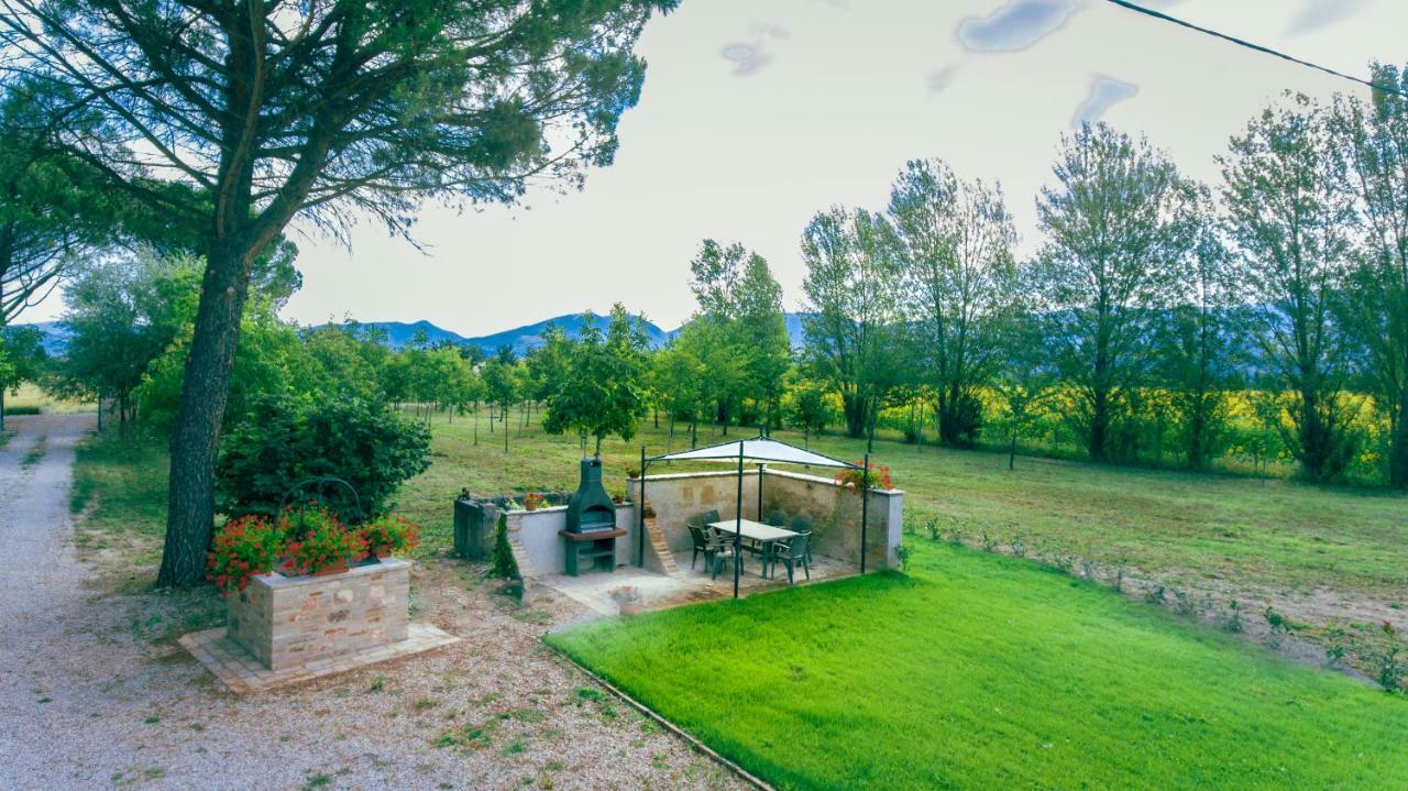 Villa Licinia Foligno Buitenkant foto